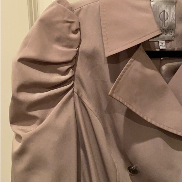 Jennifer Lopez Spring Jacket - Picture 3 of 8